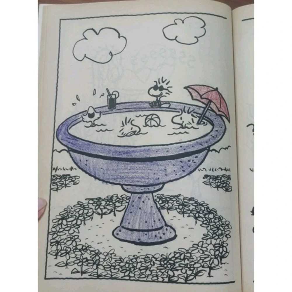 SNOOPY & FRIENDS COLORING BOOK GIANT‎ GOLDEN BOOK 3143 SCHULZ 1987 PEANUTS.